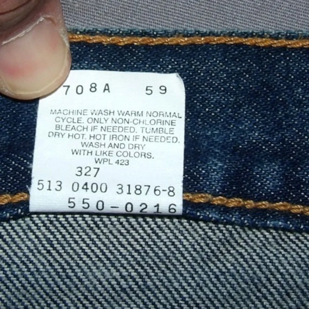 Levi's Vintage Y2K 100% Cotton 550 Relaxed Fit Made in USA Jeans Men's 32 X 34